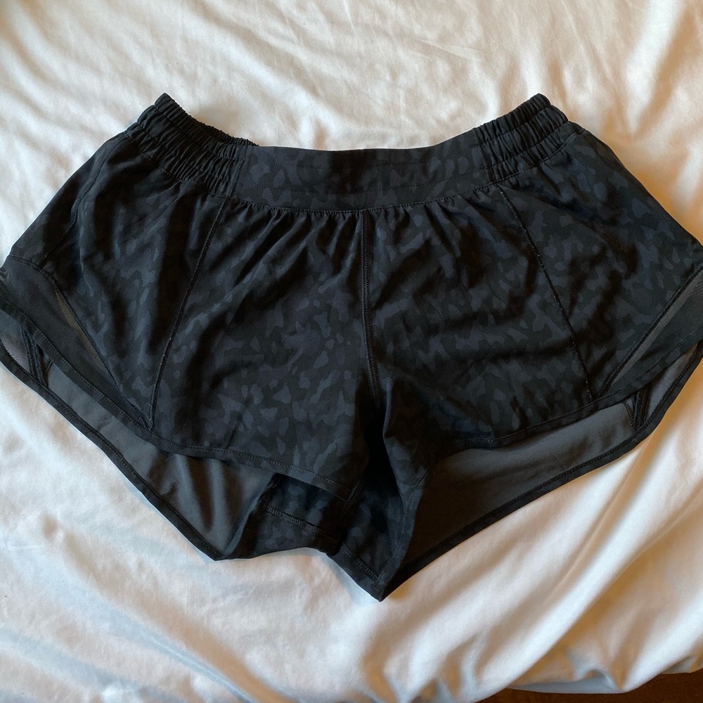 Lululemon shorty Hot Shorts
